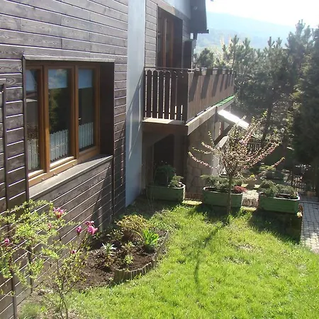 Karolinka Stroza - Pet Friendly Feriehus Myślenice