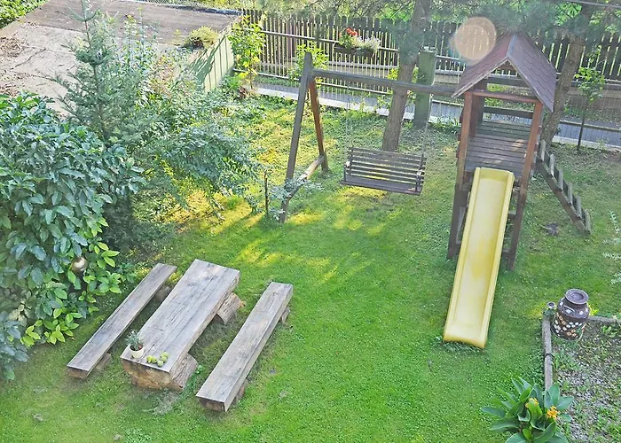 Karolinka Stroza - Pet Friendly