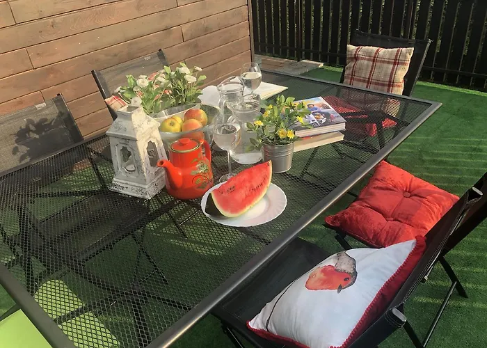 Karolinka Stroza - Pet Friendly בית נופש